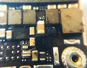 iPhone 6s backlight circuit components